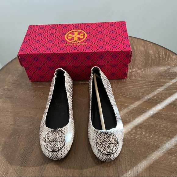 Women's Snakeskin Ballet Flats - Picture 6 of 6